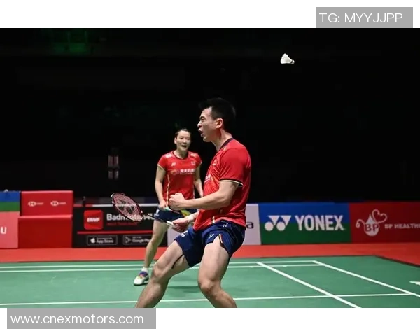 广州羽毛球队在大师赛中的团队协作表现分析与点评