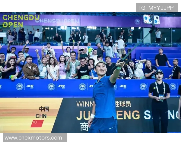 成都网球队创新高网球配合排名再创佳绩引发热议